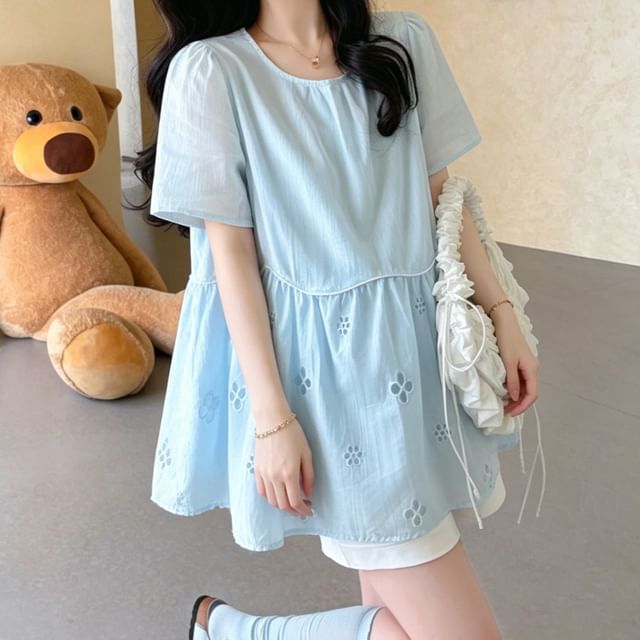 Maternity Elbow-Sleeve Crew Neck Eyelet Blouse & Wide Leg Shorts Set