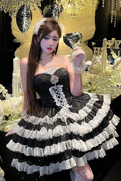 Ebony Off-Shoulder Sleeveless Tiered Bow Lace Princess Gown - Heartbeat at First Sight