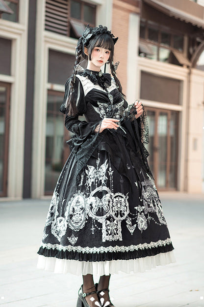 Gothic Lolita Long Dress with Print, Ruffle, and Bowknot Lace in Black