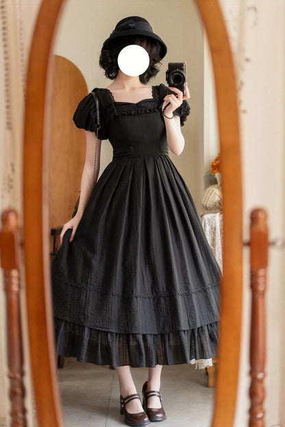Ebony Square-Collar Short-Sleeve Bow Vintage Gown - Forest Gallery