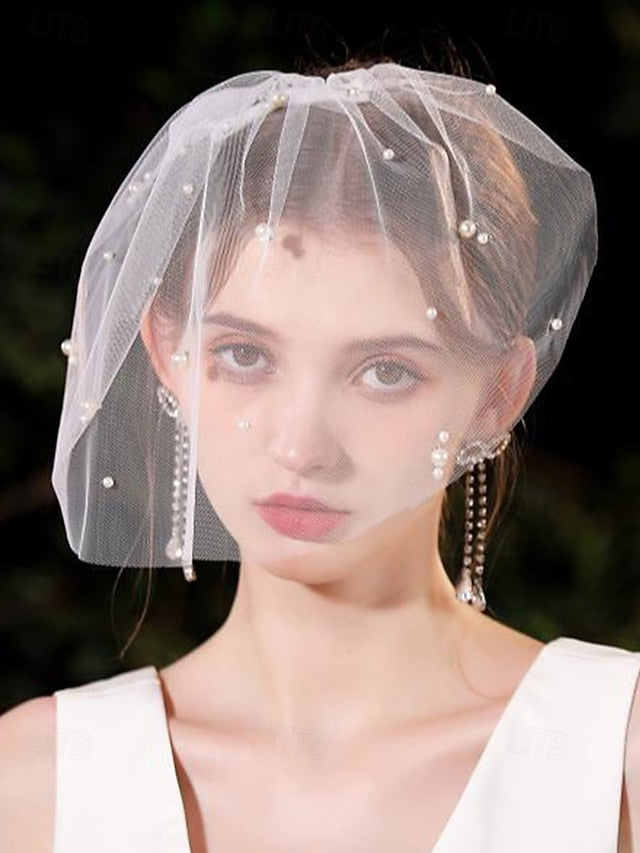 Short with Pearl – Veil and Embellishments Bridal Crystal