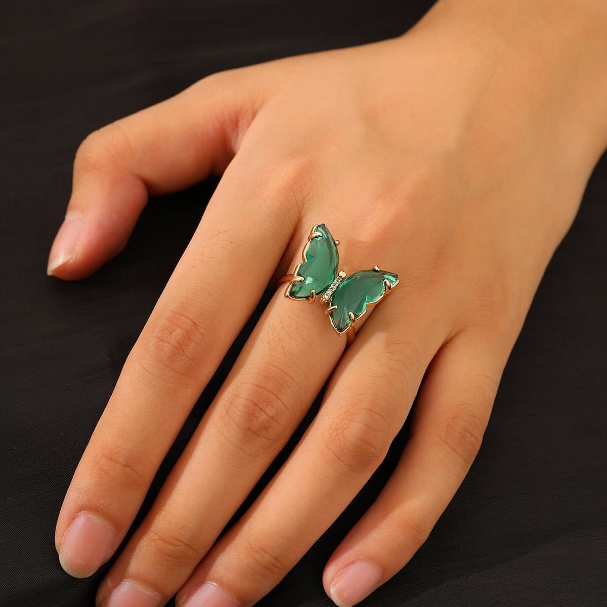 Chic Zirconia Butterfly Ring