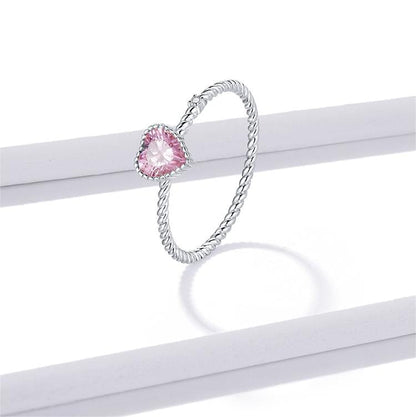 Schicker Herzring mit rosa CZ-Kristall