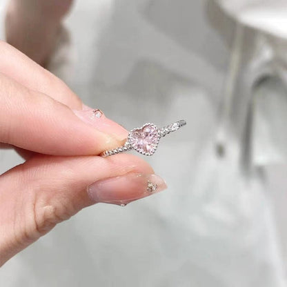 Schicker Herzring mit rosa CZ-Kristall