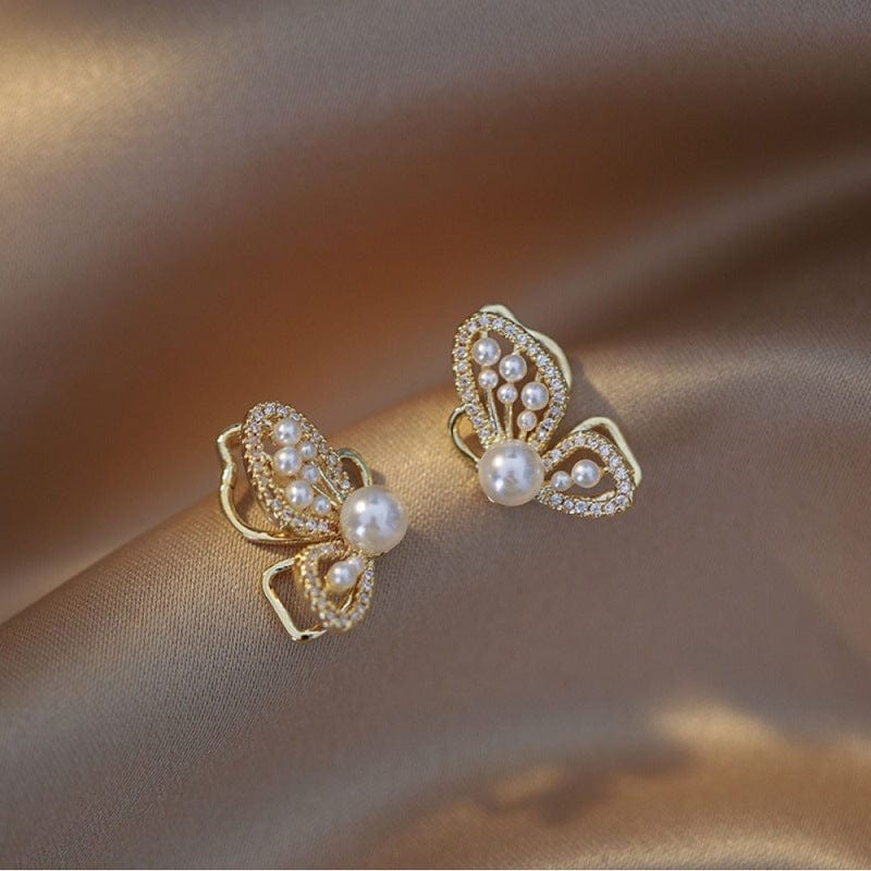 Chic Butterfly Pearl Earrings