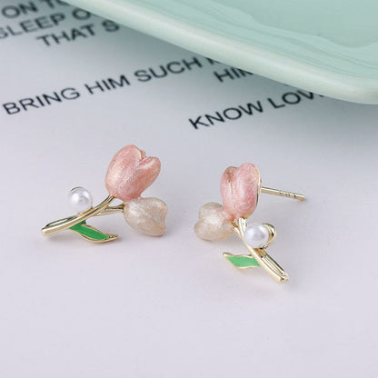 Pearl Charm Tulip Earrings