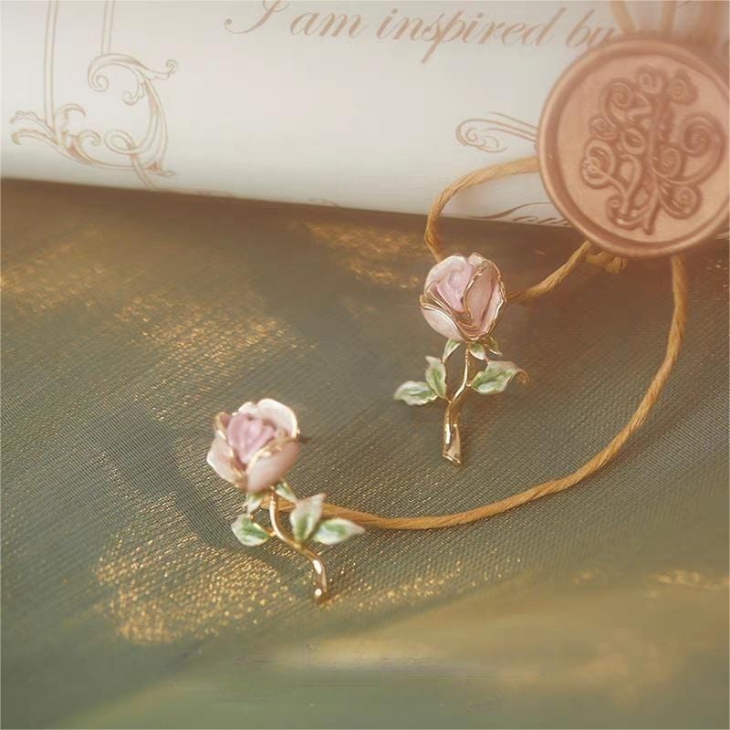 Chic Pink Rose Earrings