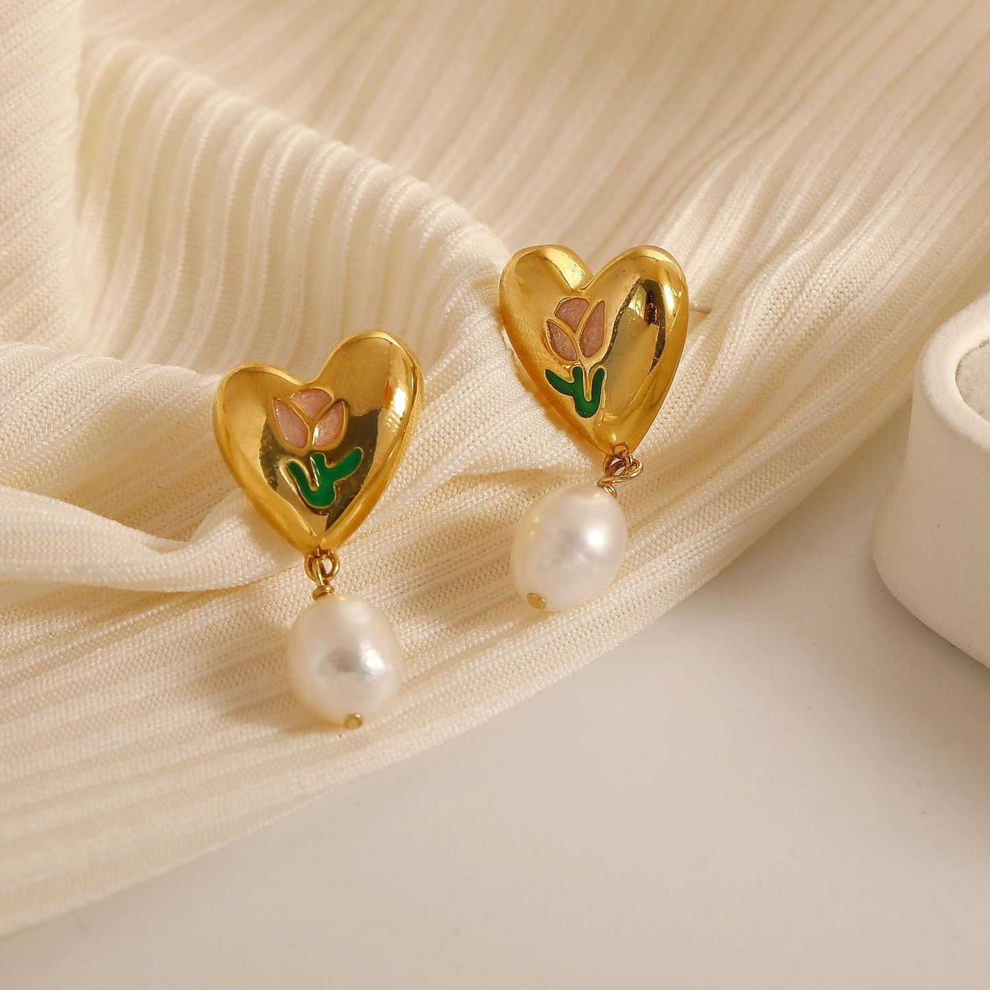 Tulip Heart Pearl Earrings