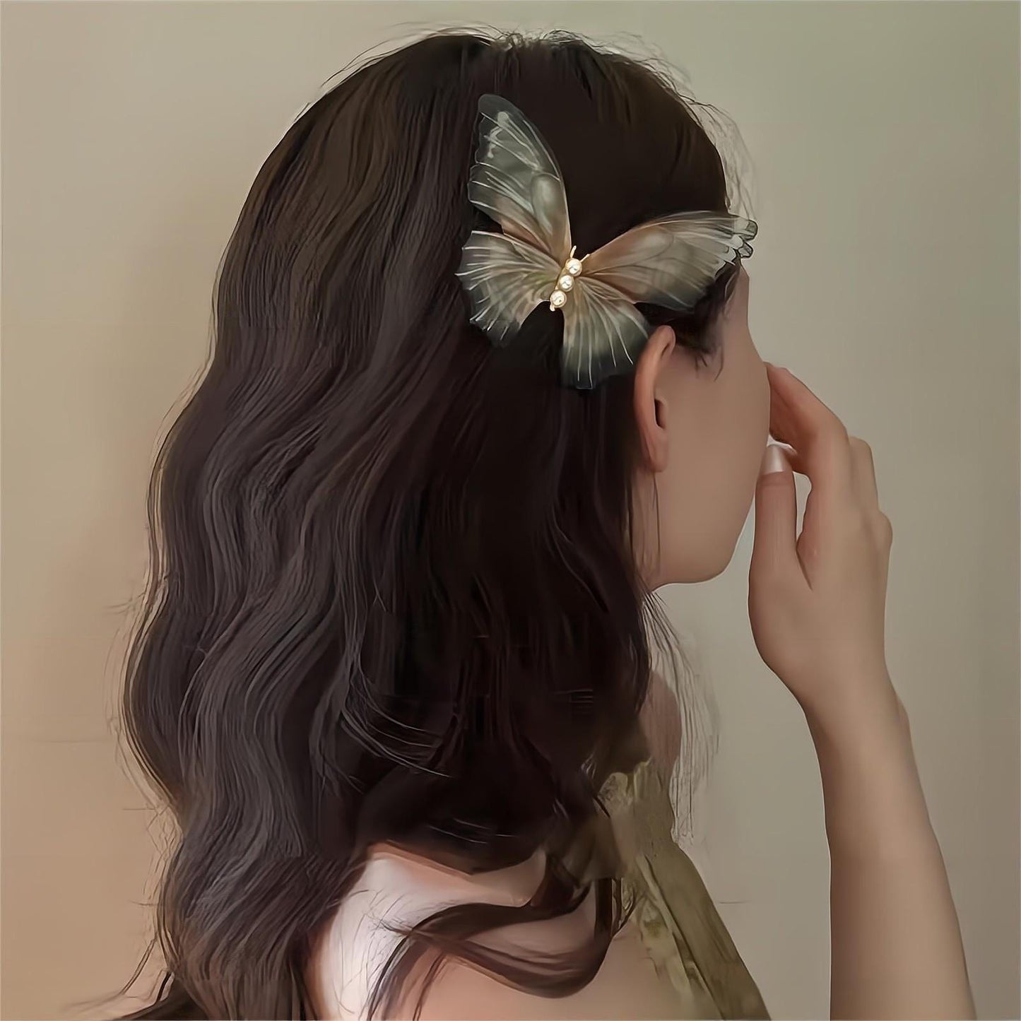 Pince à cheveux papillon en maille transparente nacrée