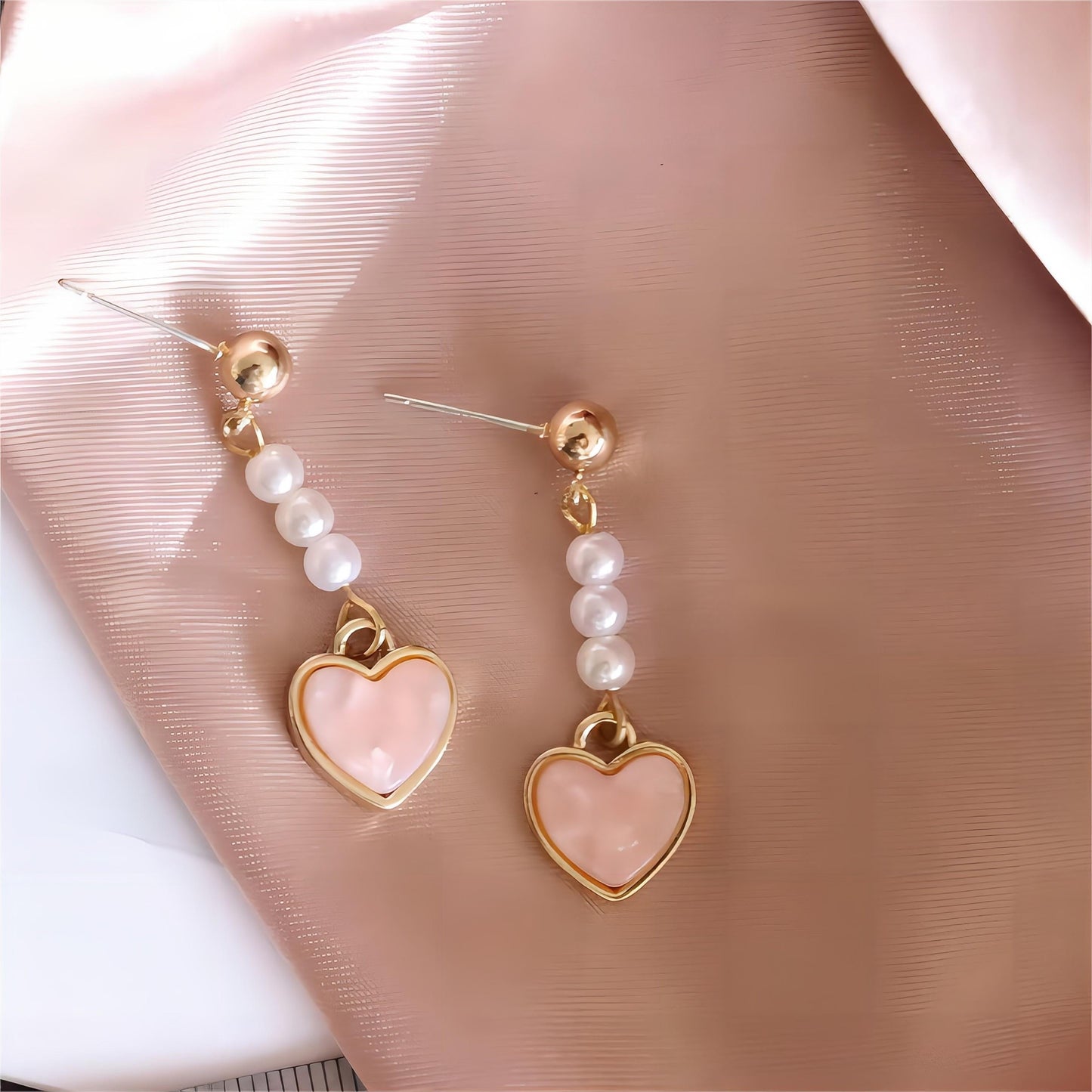 Chic Pearl Heart Earrings