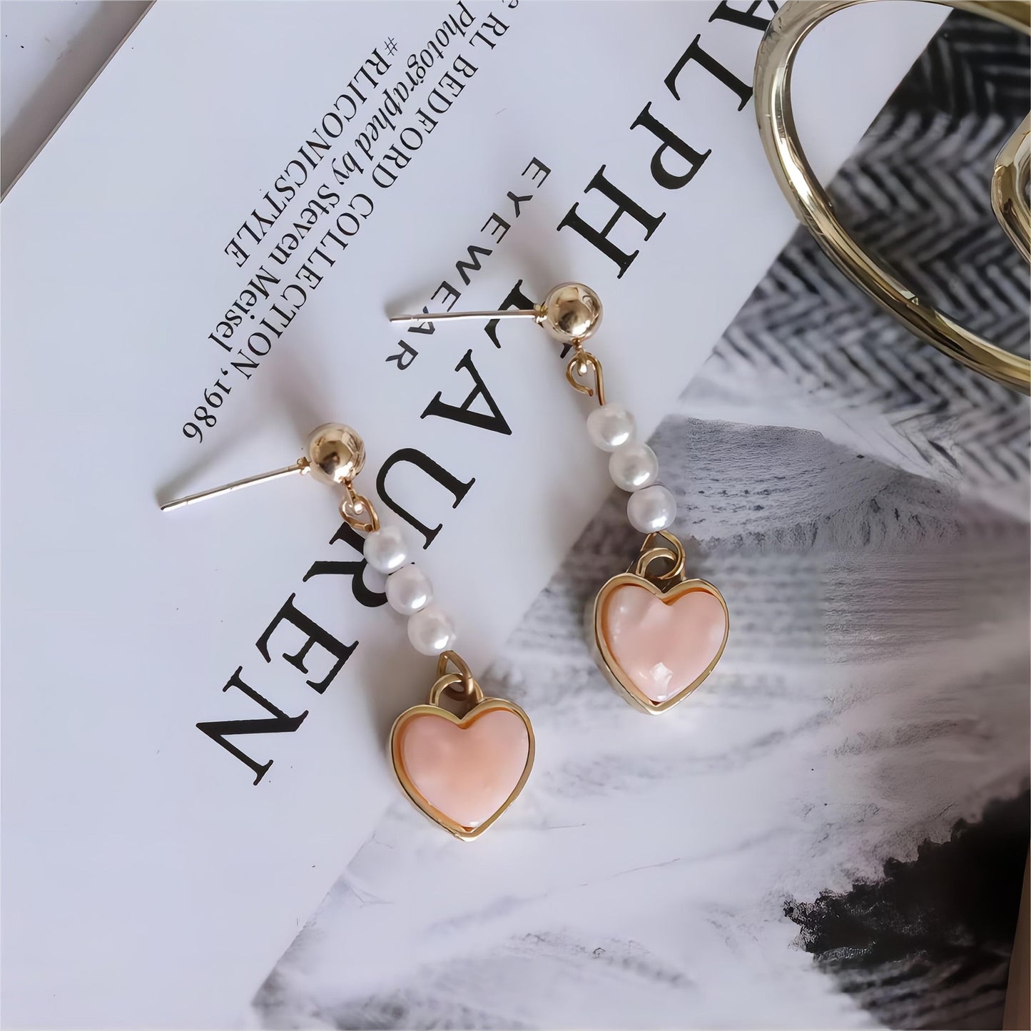 Chic Pearl Heart Earrings