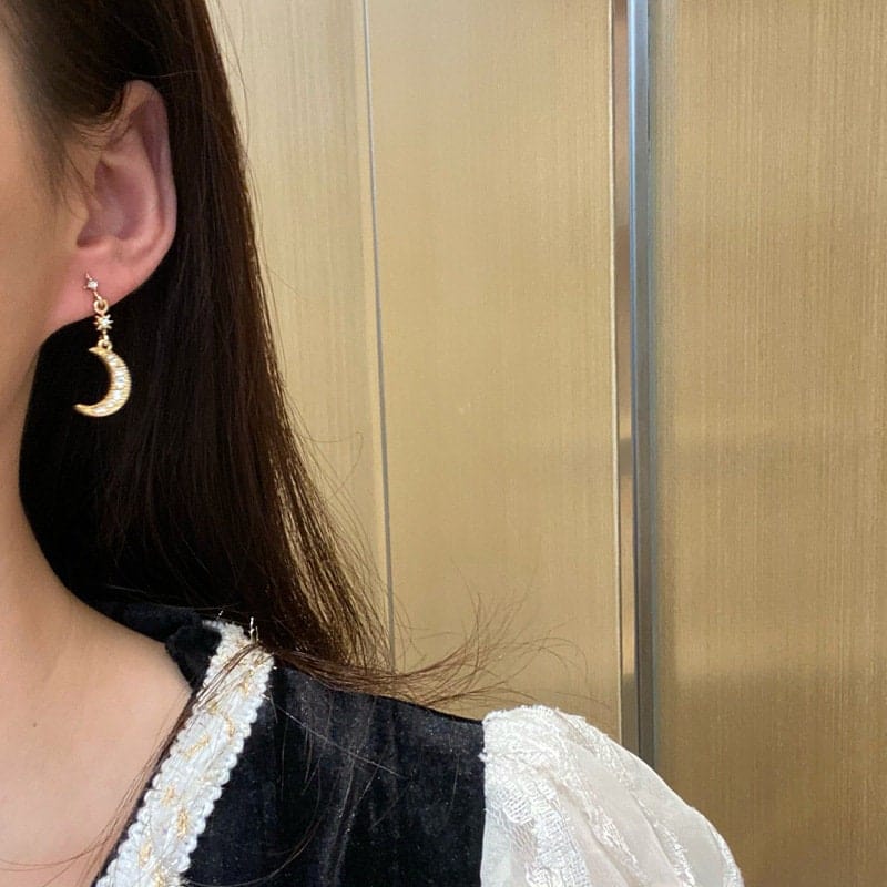 Chic Rhinestone Inlaid Moon Earrings