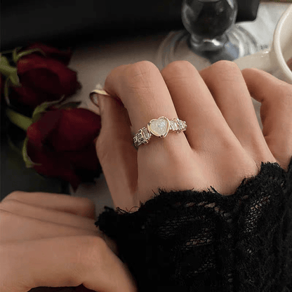 Chic Rhinestone Heart Ring