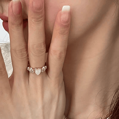 Chic Rhinestone Heart Ring