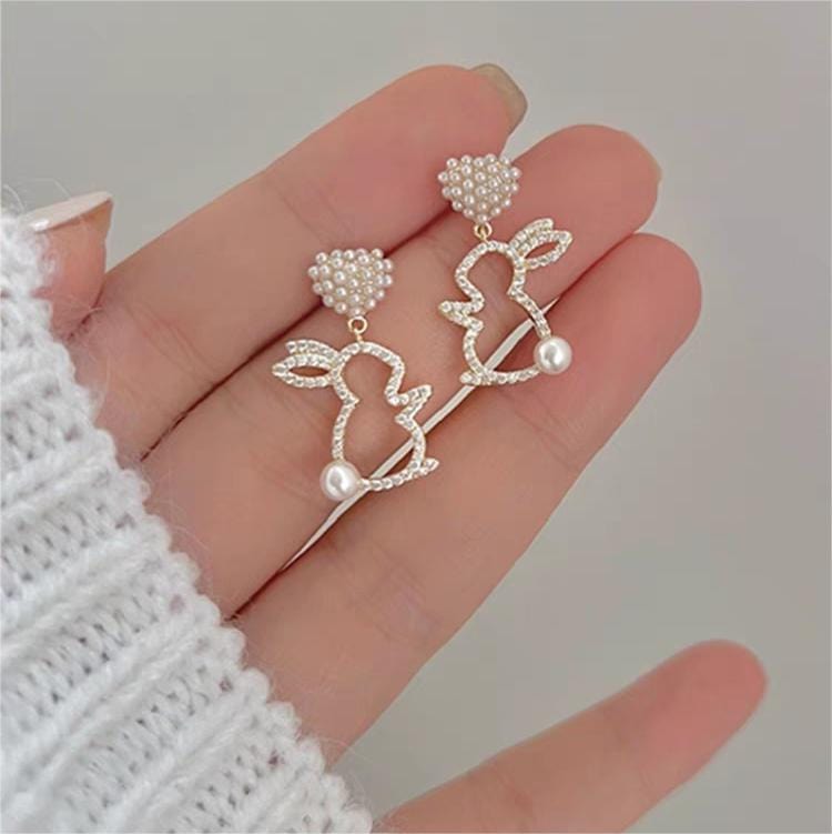 Dangling Pearl Heart Rabbit Earrings