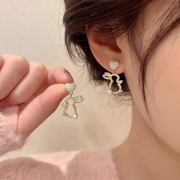 Dangling Pearl Heart Rabbit Earrings