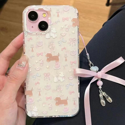 Coque iPhone avec breloque danse du ruban rose