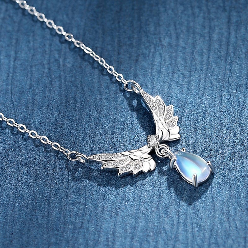 Collier Ailes d'ange en forme de goutte d'eau