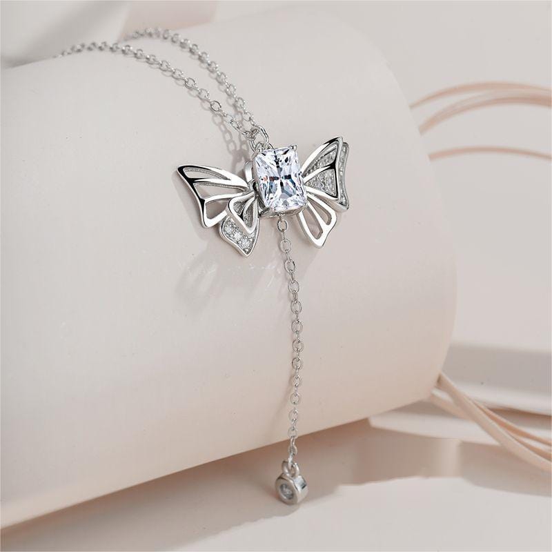 Dainty Butterfly Wings Necklace