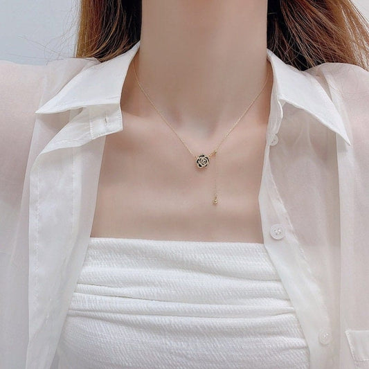 Camellia Cable Chain Necklace