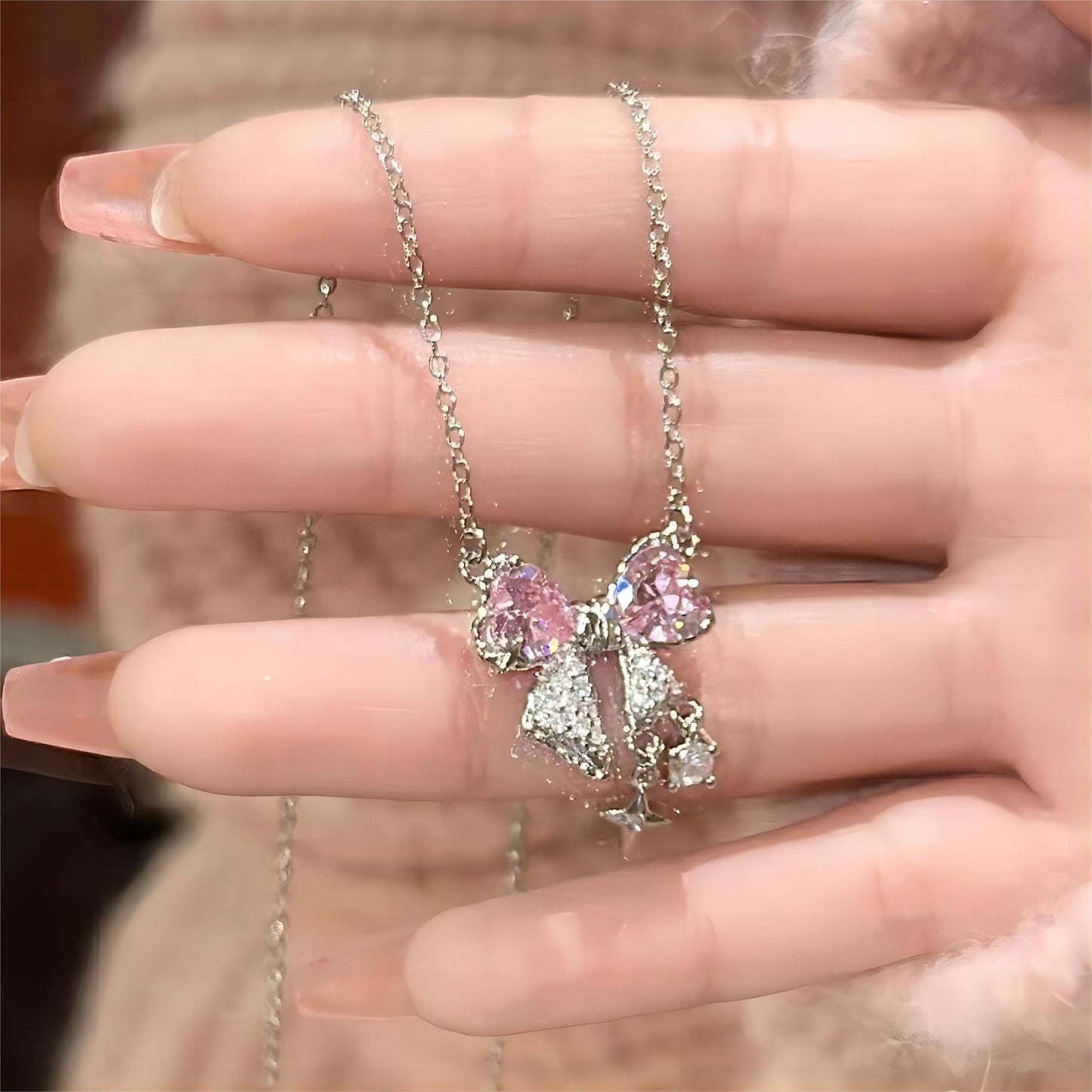 Collier chaîne en cristal avec nœud papillon GEM001