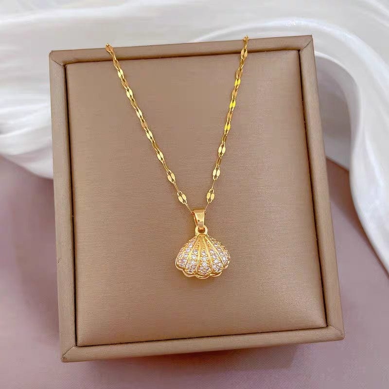 Pearl Shell Pendant Chain Necklace