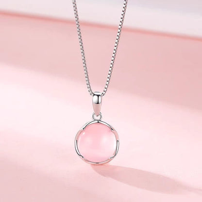 Collier avec pendentif en cristal délicat