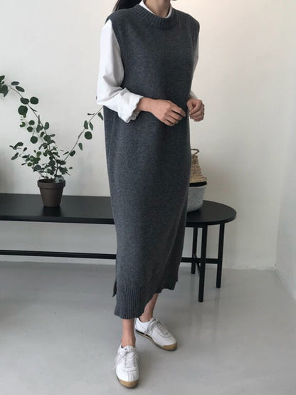 Urban Schwarzes ärmelloses Strickkleid mit Rundhalsausschnitt QX017 