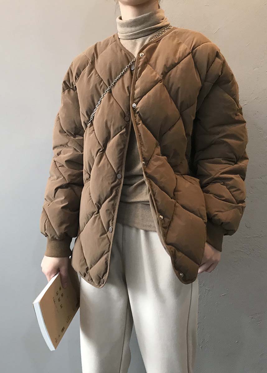 Stilvolle Khaki-Taschen Feine Baumwoll-Parka-Füllung Winterjacke AF1075 