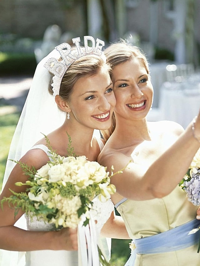 with Veil Pearl-Embellished Headband 'BRIDE' –