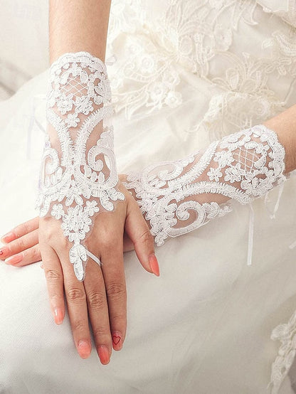 Bridal – Fingerless Vintage Lace Elegant Gloves Wedding White
