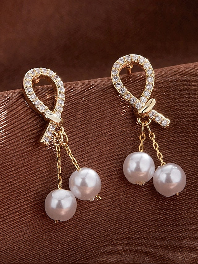 imitation rhinestone Women's teardrop pearl with earrings