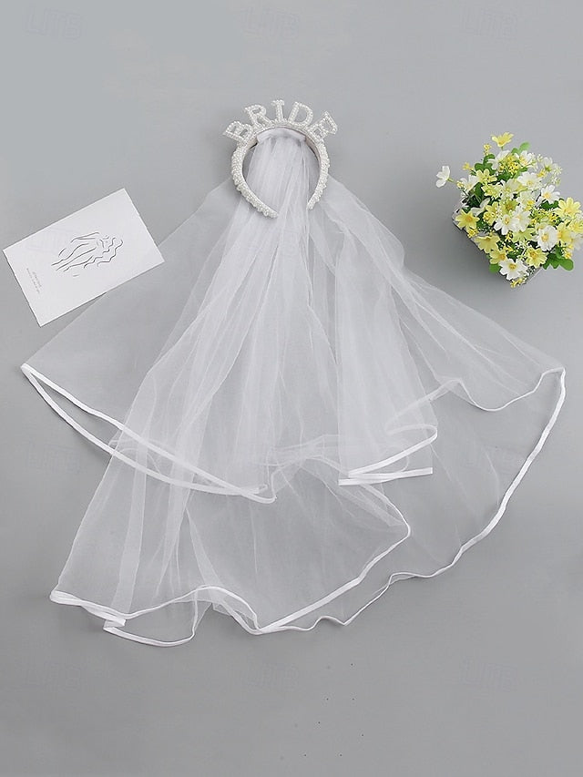 with Veil Pearl-Embellished Headband 'BRIDE' –