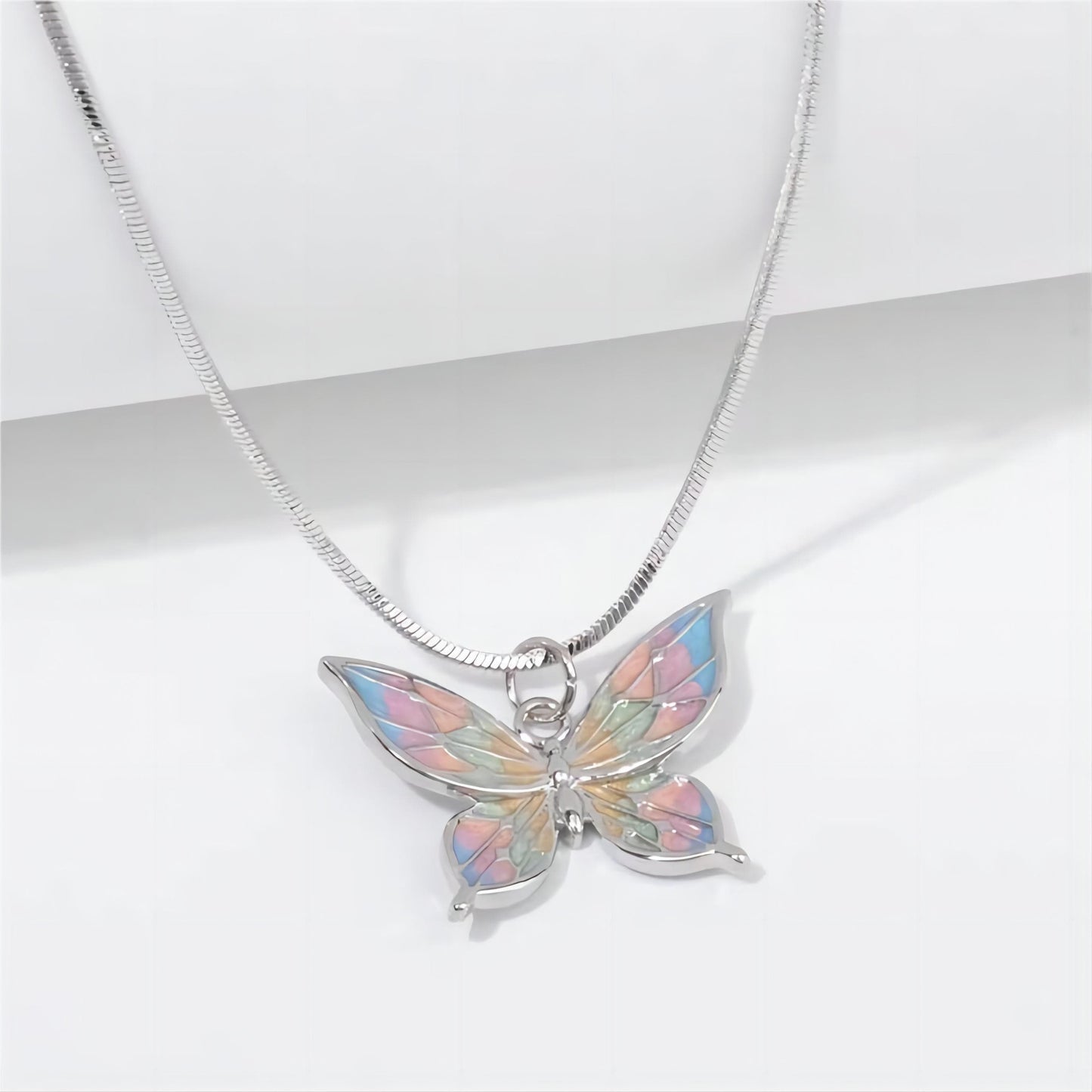 Collier Papillon en émail