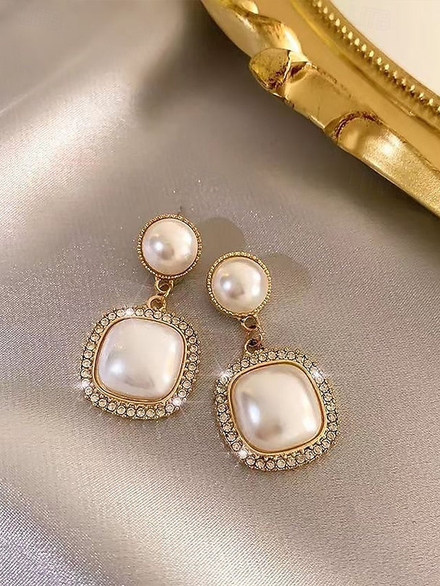 with Pearl – Rhinestone Elegant Detailing Gold-Plated Earrings
