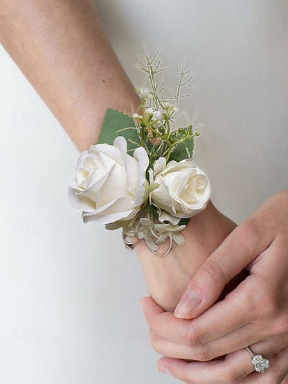 Corsage Wrist and – Boutonniere Elegant Set Rose White