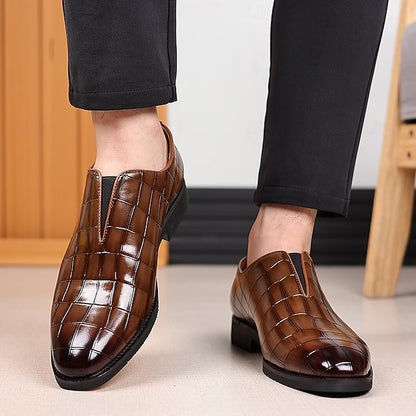 Slip-On Pattern Burgundy Men's Crocodile Shoes –